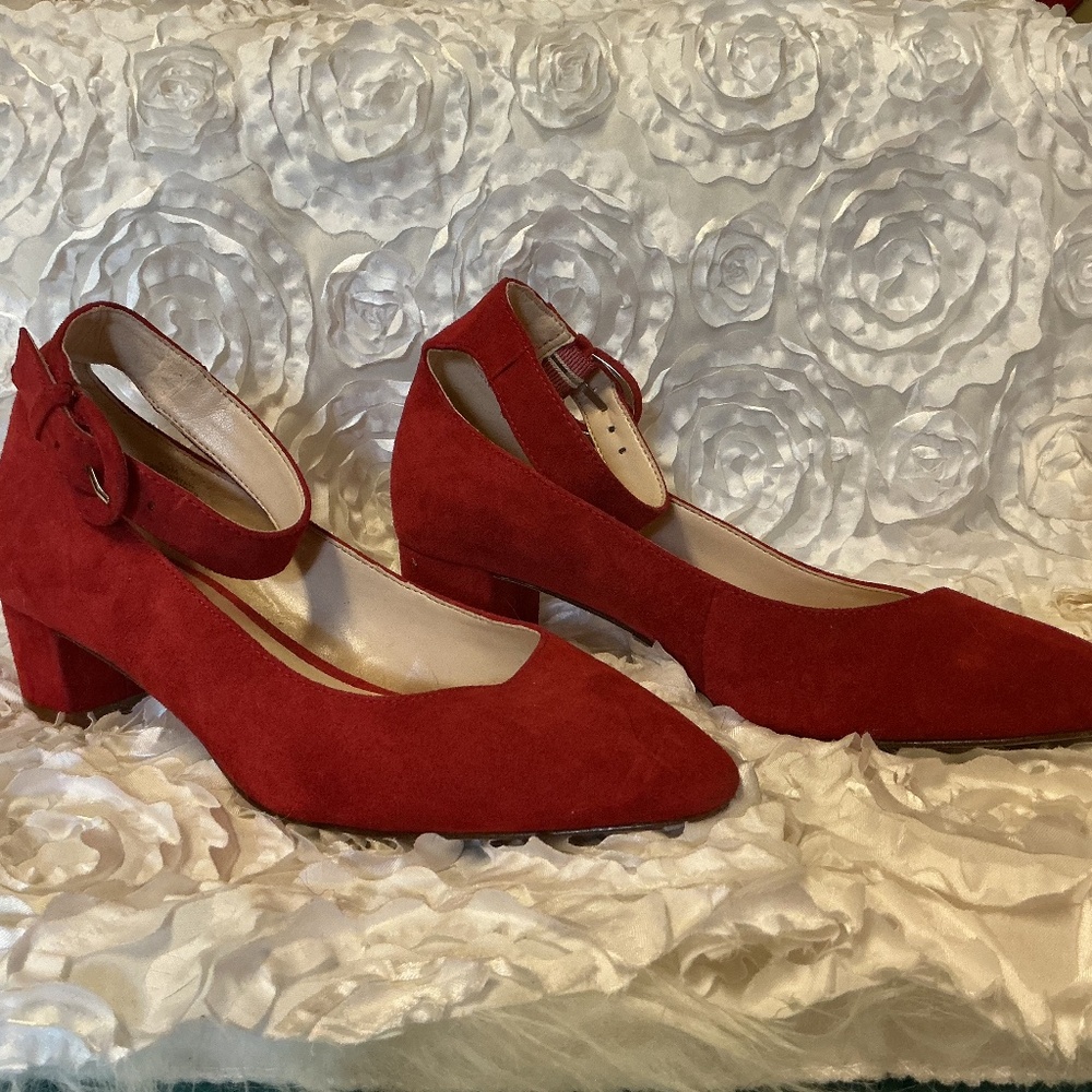 Womens Nine West heels